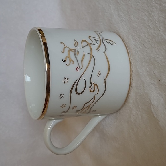 Rudolph Co  Red Nose Reindeer White Ceramic Gold Details Mug - Picture 3 of 5